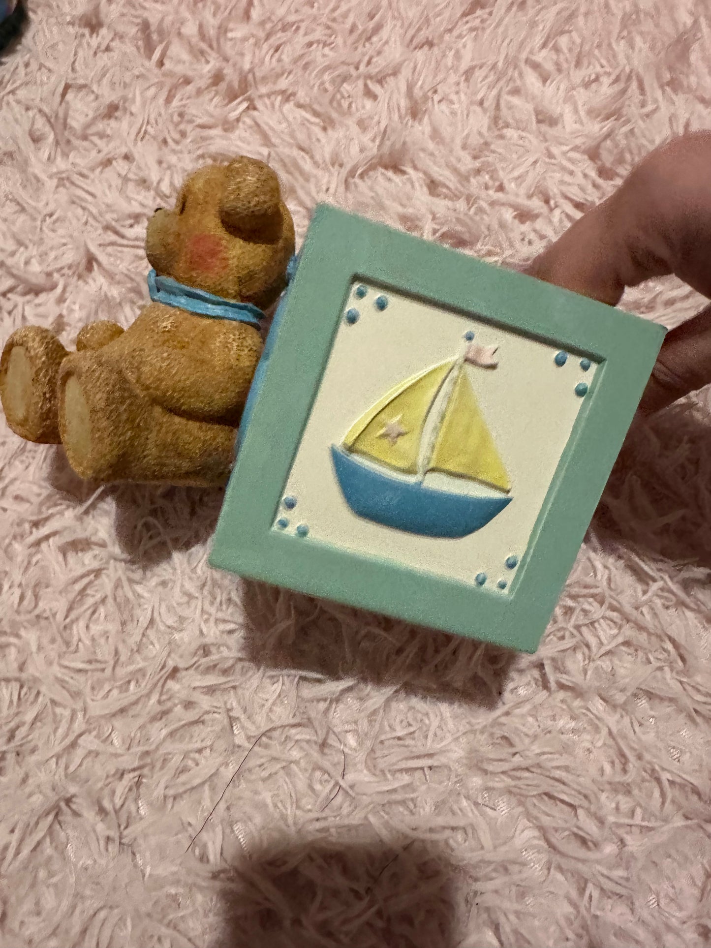 Ceramic 1995 vintage piggy bank!