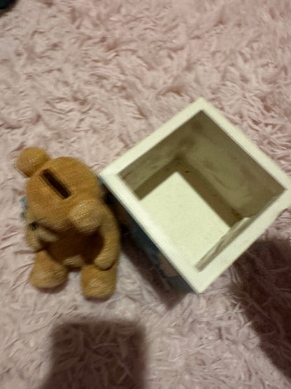 Ceramic 1995 vintage piggy bank!