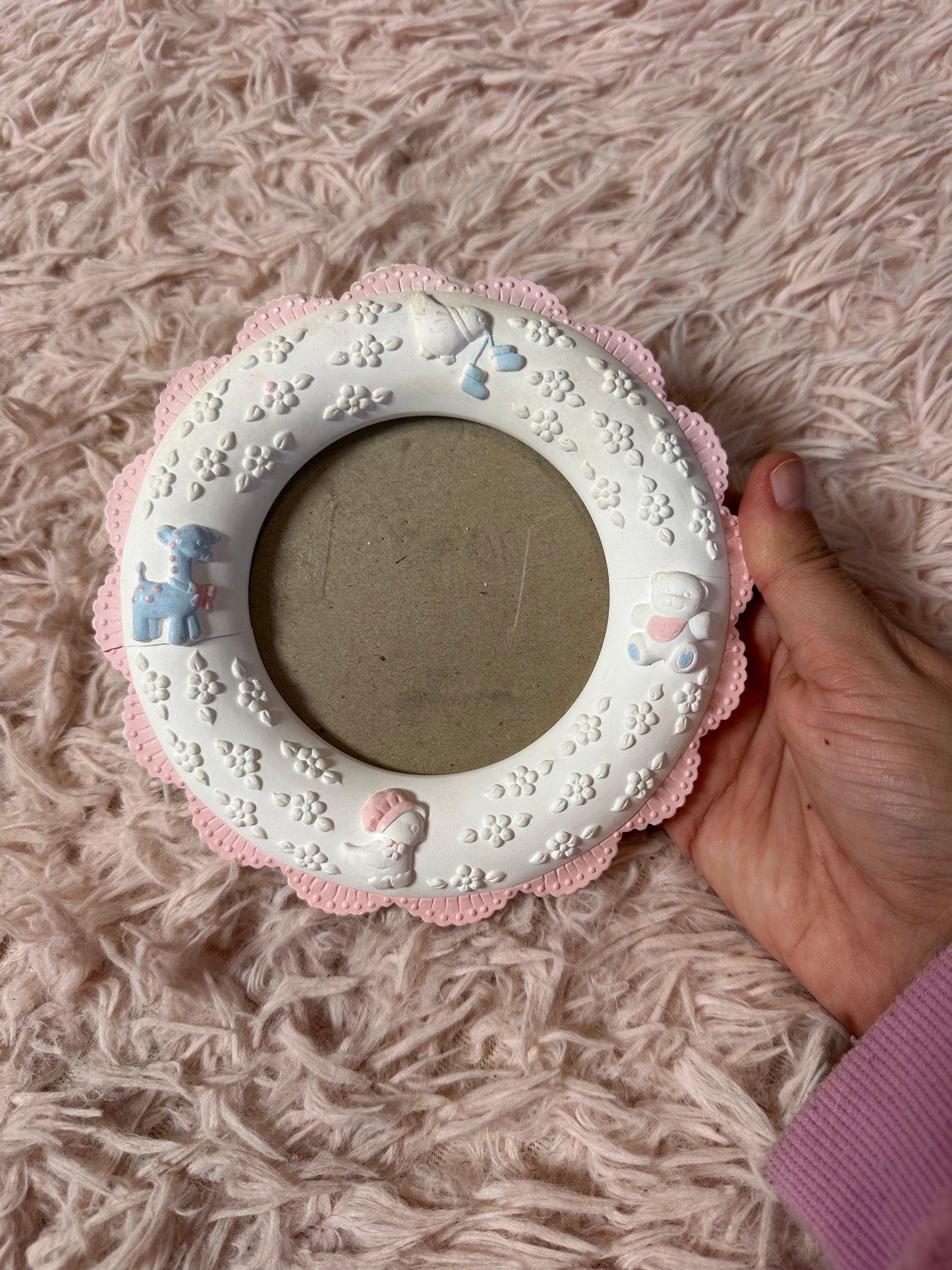 2 pack Russ vintage picture frames! Pastel baby